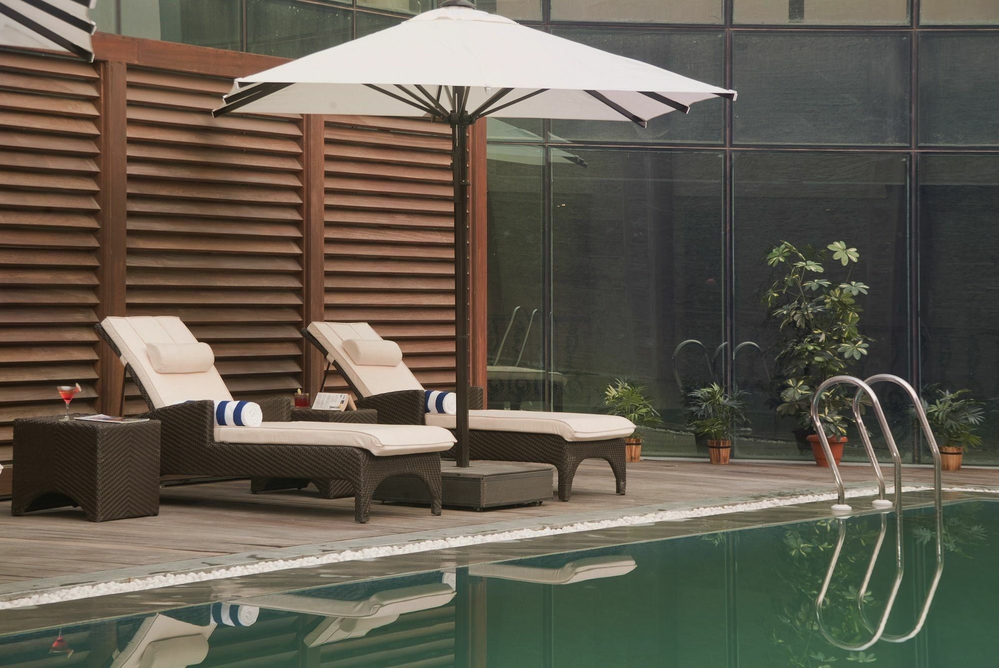 Savoy Suites Greater Noida Extérieur photo